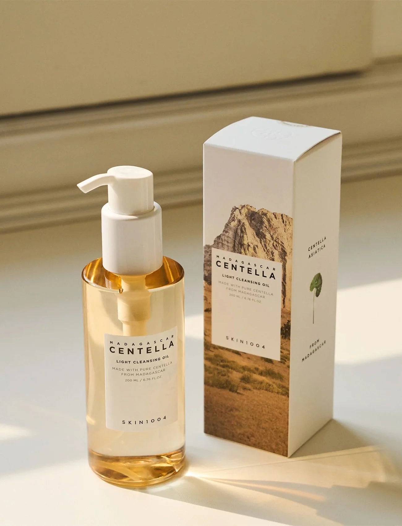 SKIN1004 - Madagascar Centella Light Cleansing Oil 200 ML | Limpiador hidratante y calmante