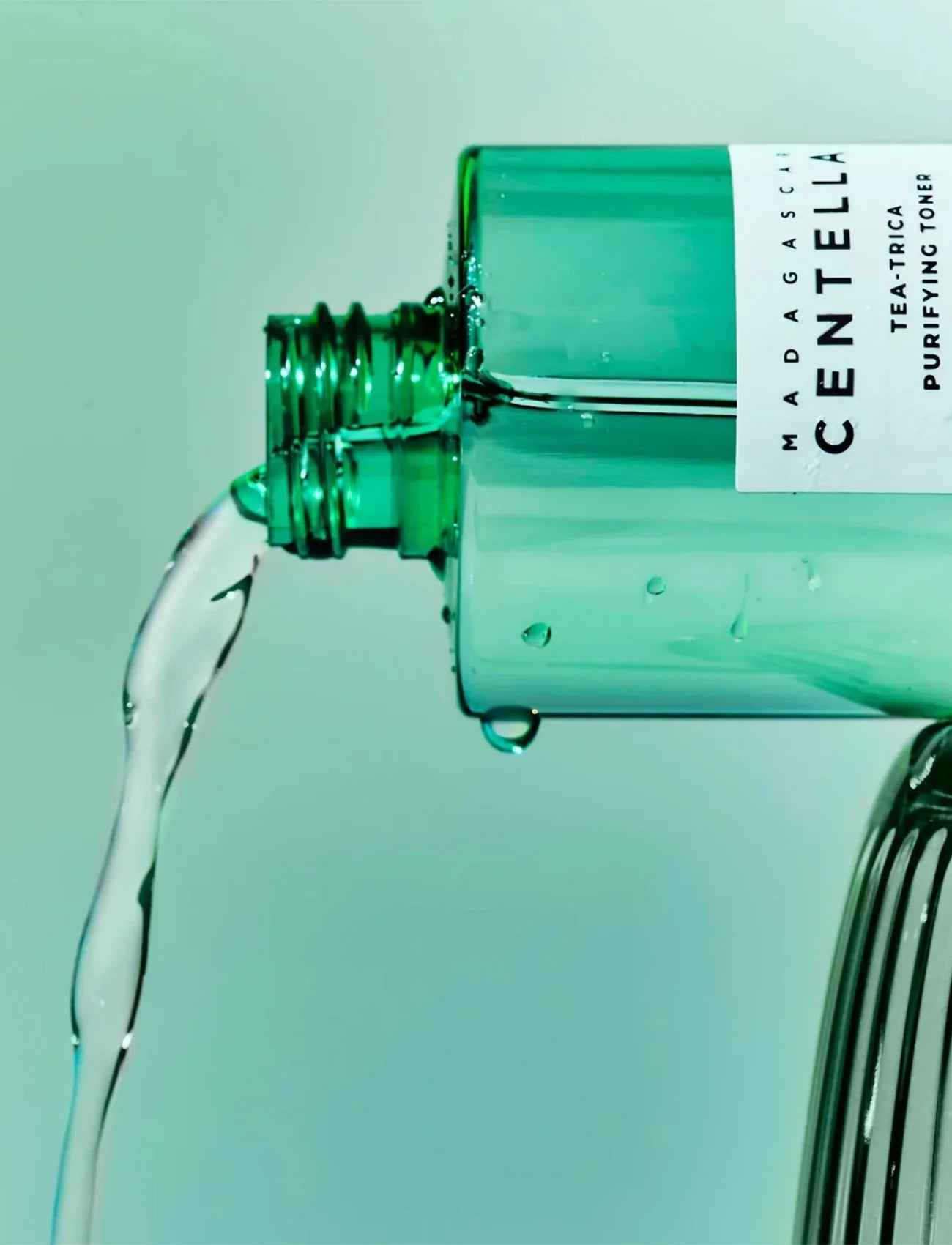 SKIN1004 - Madagascar Centella Tea-Trica Purifying Toner 210 ML | Tonico exfoliante para piel grasa antiacné