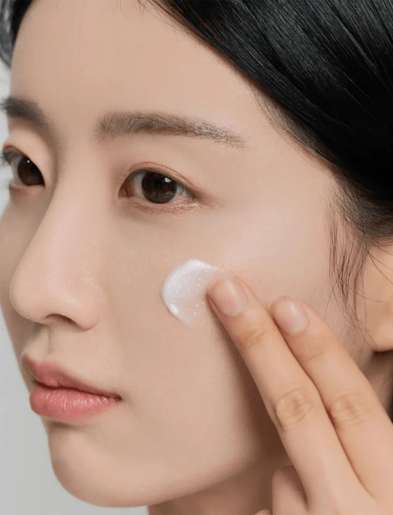 SKIN1004 - Tone Brightening Capsule Cream 75 ML | Crema hidratante iluminadora