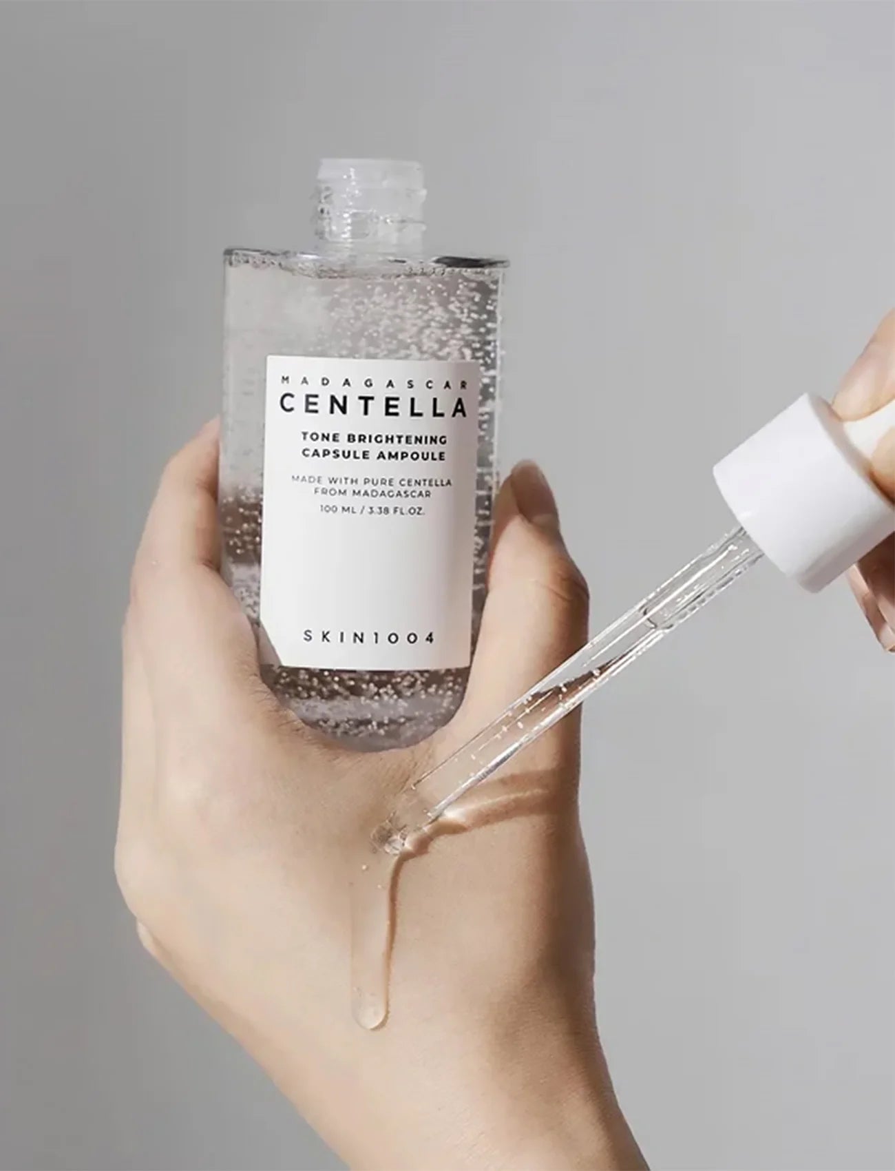 SKIN1004 - Madagascar Centella Tone Brightening Capsule Ampoule 30 ML y 100 ML | Ampolleta hidratante unificadora de tono